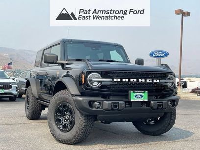 New 2026 Ford Bronco Badlands w/ Wildtrak Package