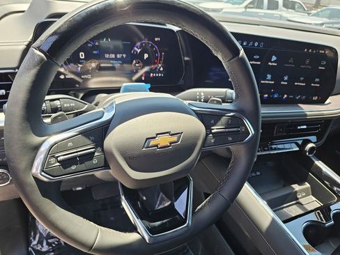 New 2026 Chevrolet Suburban Premier AWD/4WD image 26