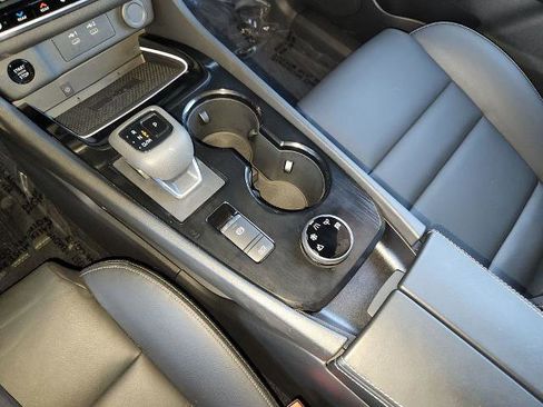 Certified 2025 Nissan Rogue SL w/ Tech Package image 24