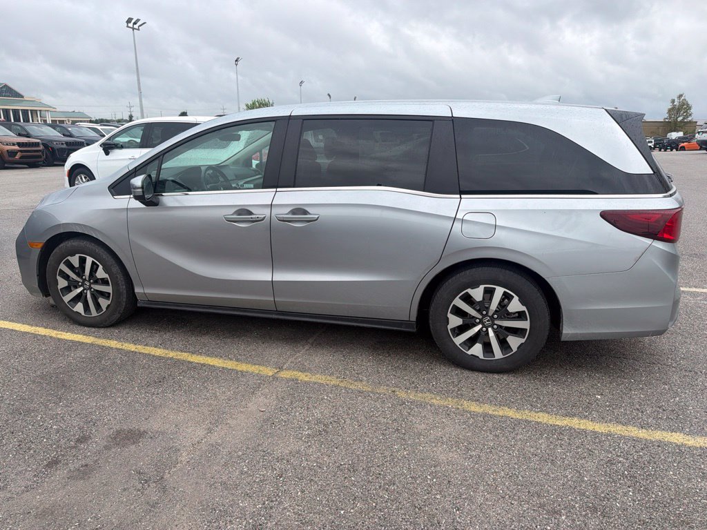 Used 2025 Honda Odyssey EX-L image 9