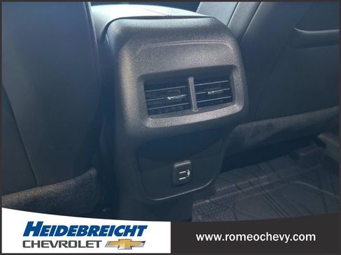 Certified 2022 Chevrolet Equinox RS w/ LPO, Floor Liner Package image 17