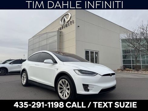 Used 2016 Tesla Model X 90D image 1