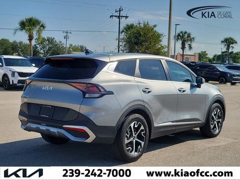 Certified 2024 Kia Sportage EX FWD image 6
