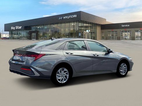 New 2026 Hyundai Elantra Blue image 8