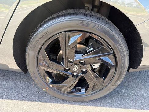 New 2026 Hyundai Elantra Sport FWD image 19