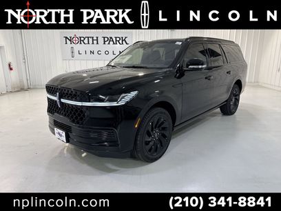 New 2025 Lincoln Navigator L Reserve w/ Jet Appearance Package