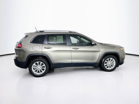 Used 2021 Jeep Cherokee Latitude FWD image 10