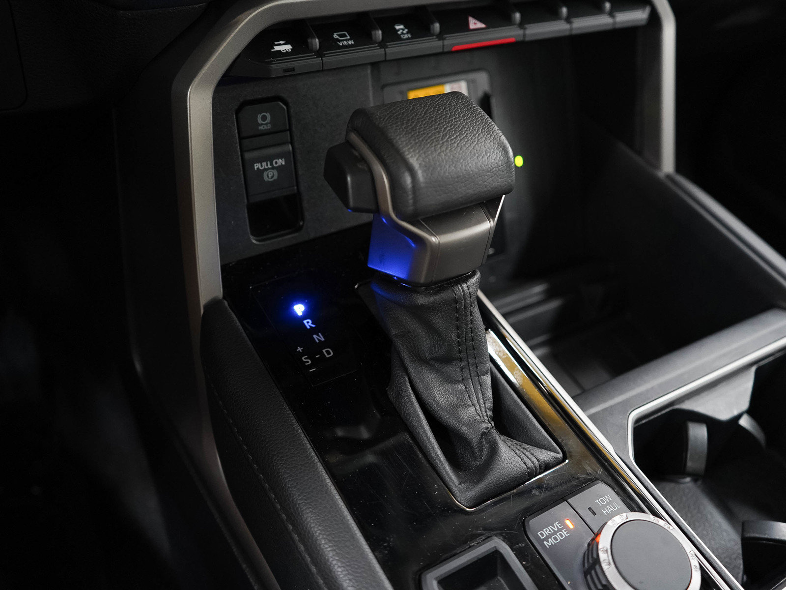 Used 2024 Toyota Tundra Limited AWD/4WD image 24
