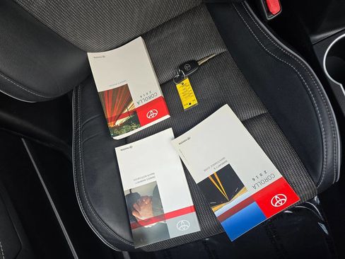 Used 2016 Toyota Corolla S image 61