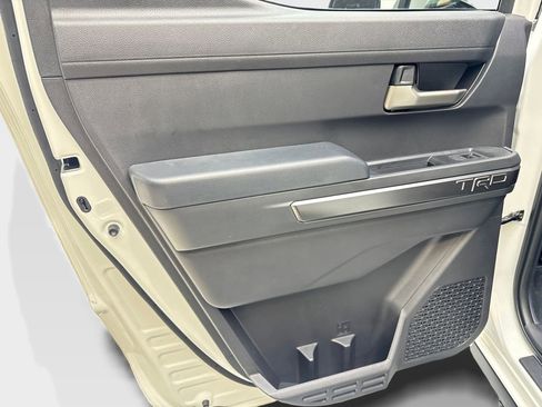 Used 2024 Toyota Tacoma TRD Off-Road AWD/4WD image 38
