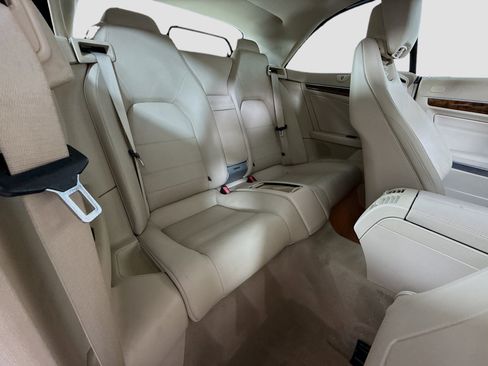 Used 2016 Mercedes-Benz E 400 E 400 image 26