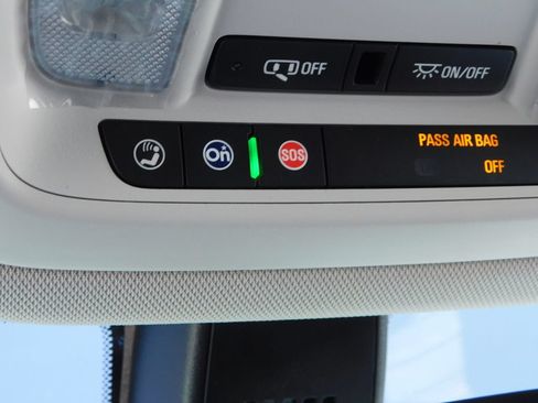 Used 2019 Chevrolet Traverse LT FWD image 44