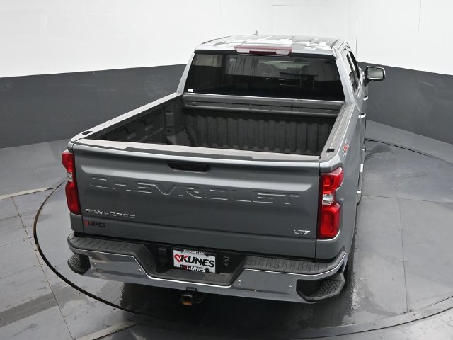 Used 2023 Chevrolet Silverado 1500 LTZ AWD/4WD image 12