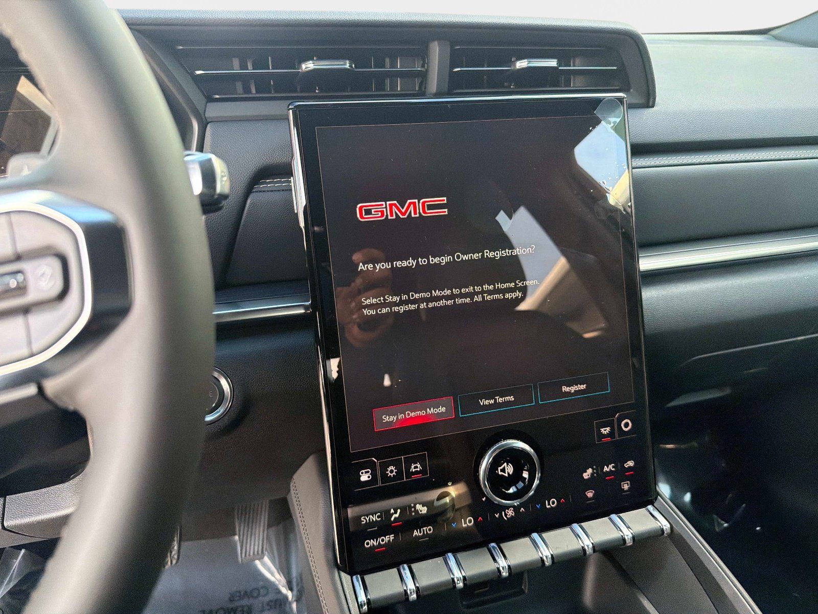 New 2027 GMC Terrain Elevation w/ Elevation Premium Package FWD image 23