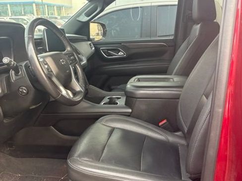 Used 2023 Chevrolet Tahoe Z71 w/ Luxury Package AWD/4WD image 11