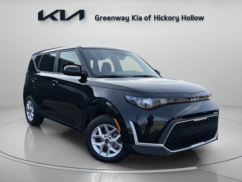 New 2025 Kia Soul LX image 1