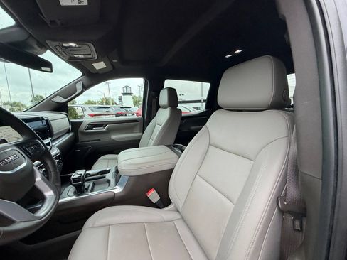 Used 2023 GMC Sierra 1500 SLT w/ SLT Premium Package AWD/4WD image 11