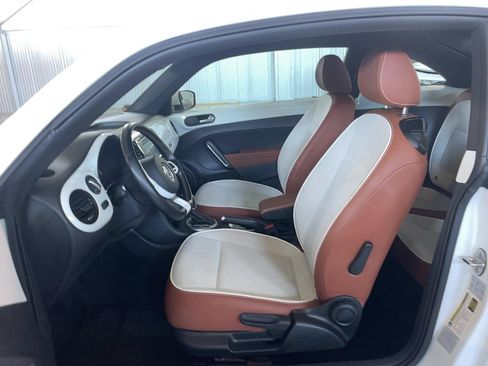 Used 2017 Volkswagen Beetle 1.8T S FWD image 6