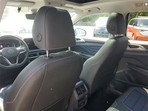 New 2025 Volkswagen Taos SEL image 11
