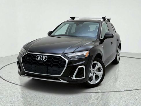 Used 2025 Audi Q5 2.0T Premium Plus w/ Premium Plus Package AWD/4WD image 2