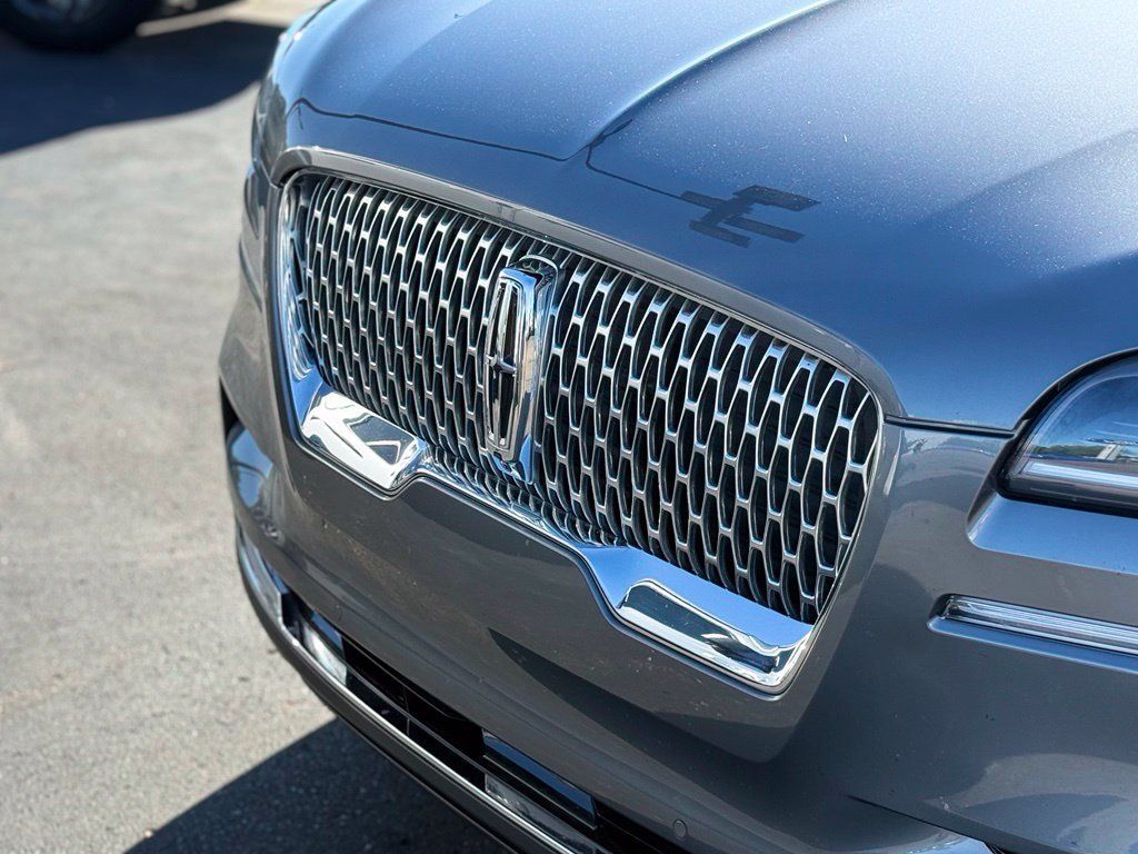 Used 2024 Lincoln Aviator Reserve w/ Elements Package Plus AWD/4WD image 44