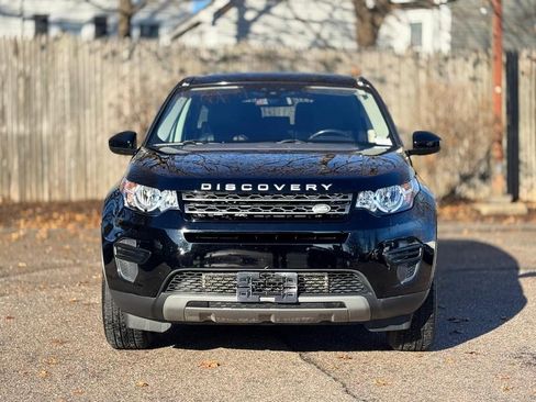 Used 2017 Land Rover Discovery Sport SE image 9