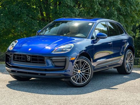 New 2026 Porsche Macan image 1