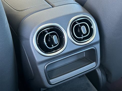 New 2025 Mercedes-Benz C 300 4MATIC Sedan image 13