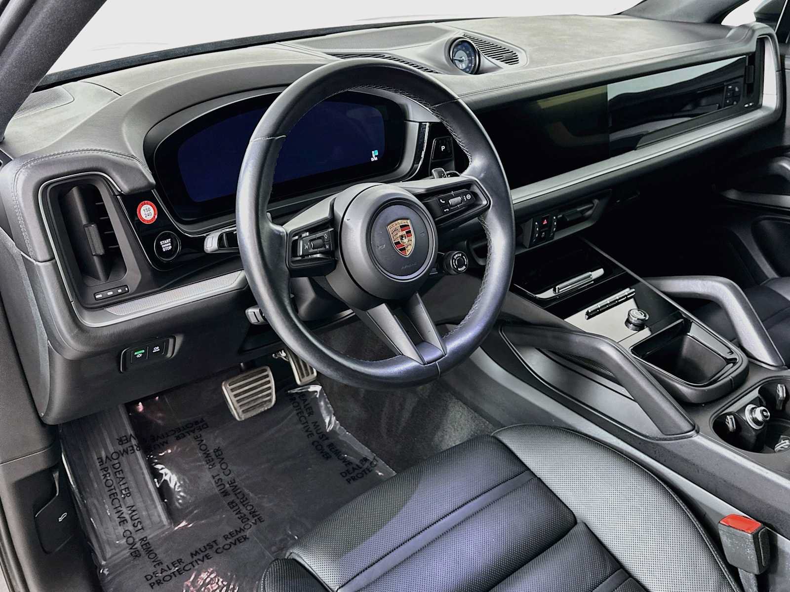 Certified 2024 Porsche Cayenne S AWD/4WD image 4