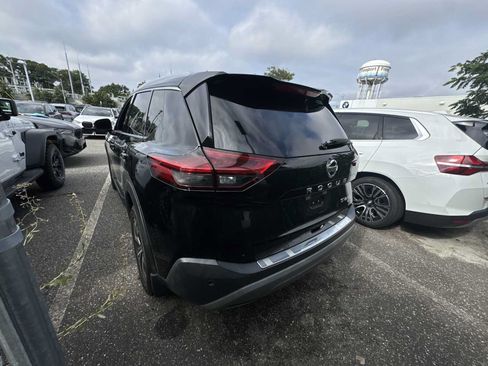 Used 2021 Nissan Rogue SV w/ Premium Package AWD/4WD image 5