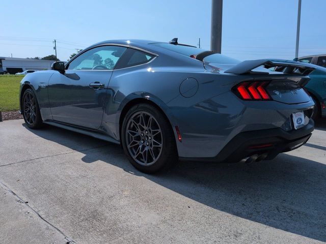 Used 2025 Ford Mustang GT Premium w/ GT Performance Package RWD image 5