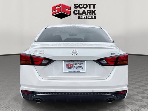Used 2020 Nissan Altima 2.5 SR w/ Premium Package FWD image 5