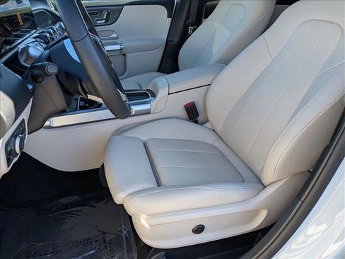 Certified 2025 Mercedes-Benz GLB 250 image 15