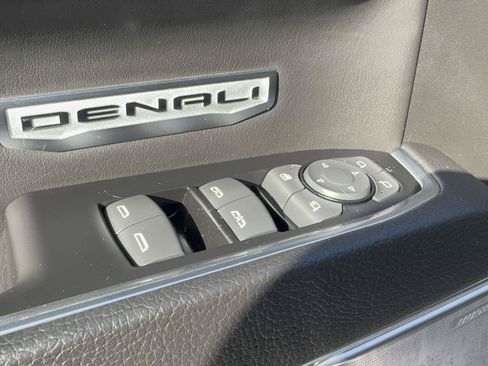Used 2020 GMC Sierra 1500 Denali w/ Denali Ultimate Package AWD/4WD image 24