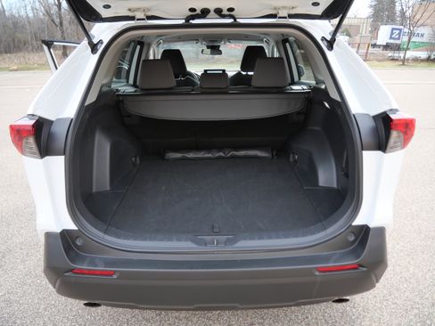 Certified 2025 Toyota RAV4 XLE image 19