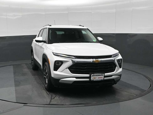 New 2026 Chevrolet TrailBlazer LT image 3