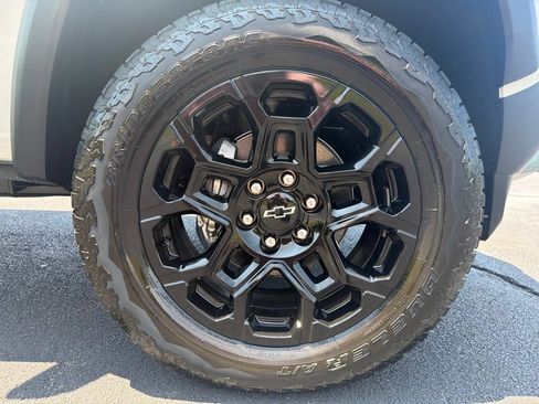 New 2026 Chevrolet Colorado Trail Boss AWD/4WD image 11