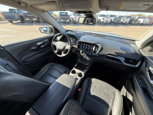 Used 2022 GMC Terrain AT4 w/ Tech Package image 30