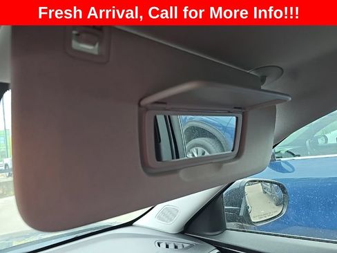 Used 2025 Chevrolet TrailBlazer LT AWD/4WD image 13
