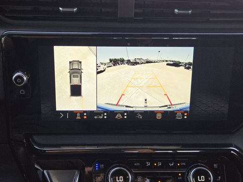 Used 2024 GMC Sierra 1500 AT4 w/ Technology Package AWD/4WD image 21