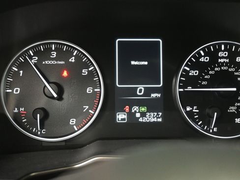 Used 2023 Subaru Outback Limited image 16