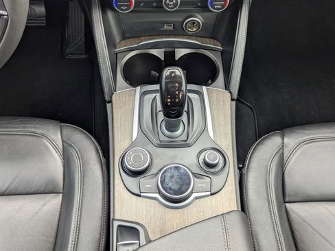 Used 2018 Alfa Romeo Stelvio Ti image 15
