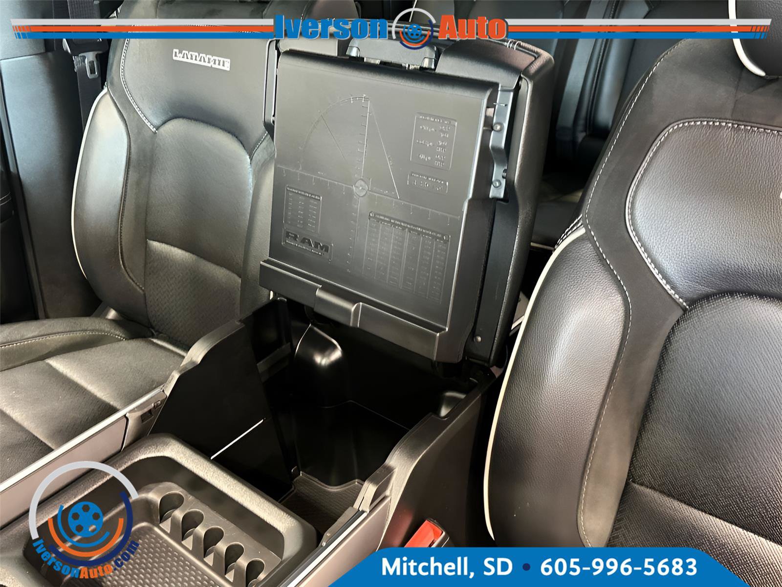 Used 2024 RAM 1500 Laramie AWD/4WD image 25