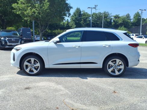 Used 2025 Audi Q5 Premium Plus AWD/4WD image 5