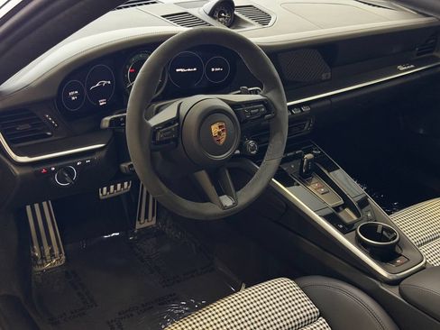 Certified 2024 Porsche 911 Turbo S AWD/4WD image 19