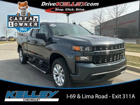 Used 2021 Chevrolet Silverado 1500 Custom image 1