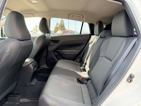 Used 2024 Subaru Crosstrek 2.0i Premium image 13