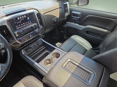 Used 2018 Chevrolet Silverado 1500 LTZ Z71 w/ LTZ Plus Package AWD/4WD image 12