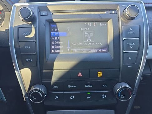 Used 2017 Toyota Camry SE image 26