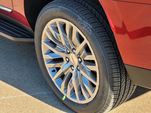 New 2026 GMC Yukon XL Elevation w/ Elevation Premium Package image 5